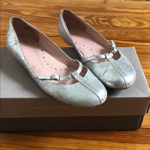 Kenneth Cole reaction flats